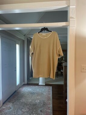 Matching tunic short set size-Ptp-27 length-34,shorts waist-•18 ,length-15.5